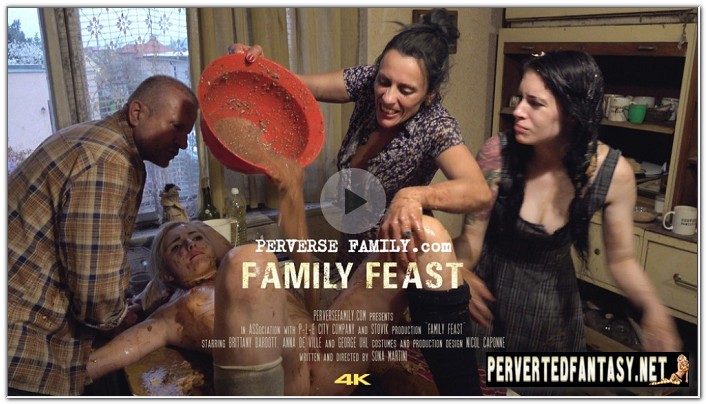PerverseFamily.Com-Family-Feast-1.jpg